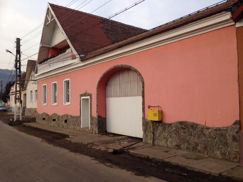 Image 23 of 37  -  88 kB